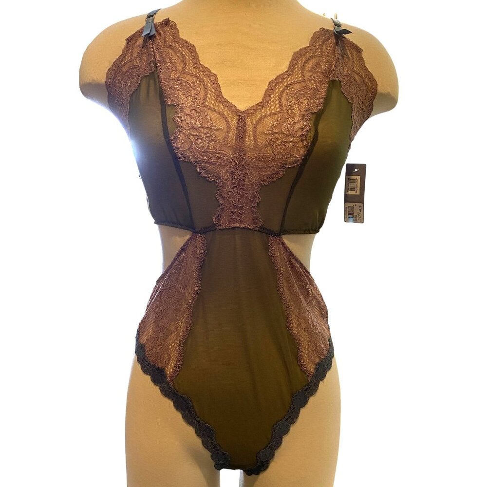 Chelsea 28 Lace lingerie bodysuit teddy size medium‎ olive green Mauve